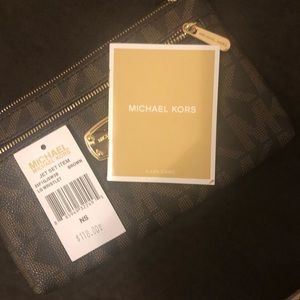 MICHAEL Michael Kors Bags - Michael Kors Wristlet MICHAEL Michael Kors Bags - Michael Kors Wristlet